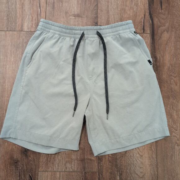Quiksilver Men's Medium Amphibian Shorts Performance Skater Sport Drawstring - Picture 1 of 8